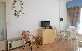 Appartement Le Lavandou, 2 pièces, 4 personnes - FR-1-251-345